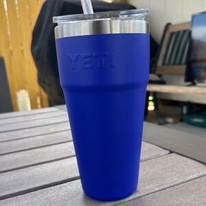 YETI Royal Blue Tumbler with Clear Lid